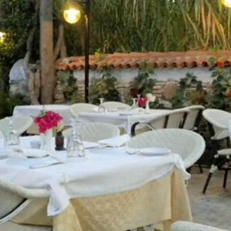 Hotell Rustica 2*
