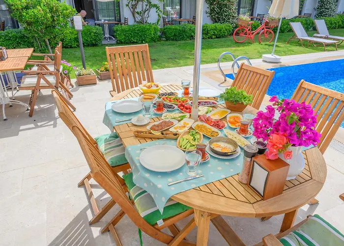 Ξενοδοχείο Rustica 2*